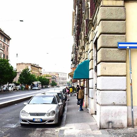 Le Rondini A Roma Villa Екстериор снимка