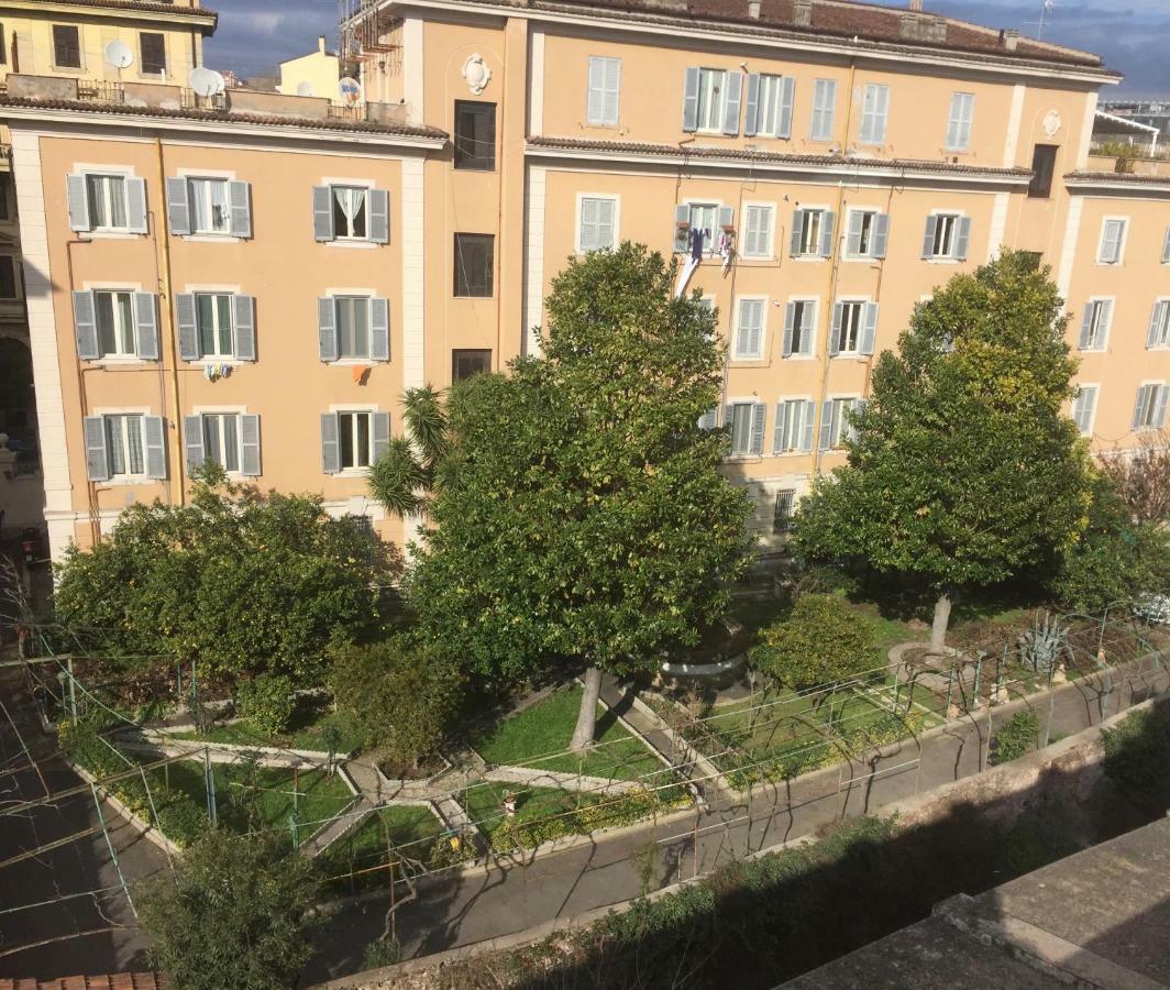 Le Rondini A Roma Villa Екстериор снимка